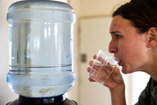 lady surprised her water tastes like plastic from water jug